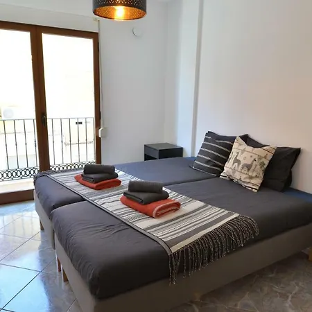 The Townhouse In Centre By Nras Casa de Férias *