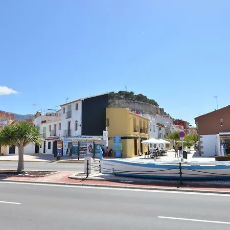 Nyaraló The Townhouse In Centre By Nras