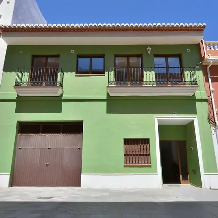 Nyaraló The Townhouse In Centre By Nras